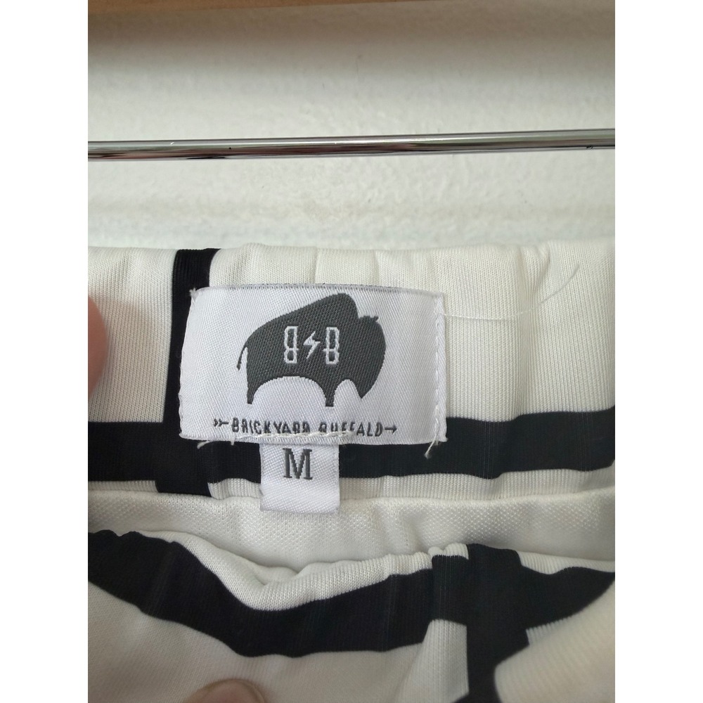 Brickyard Buffalo White & Black Grid Mini Skirt – Size Medium – Good Condition - Picture 2 of 5